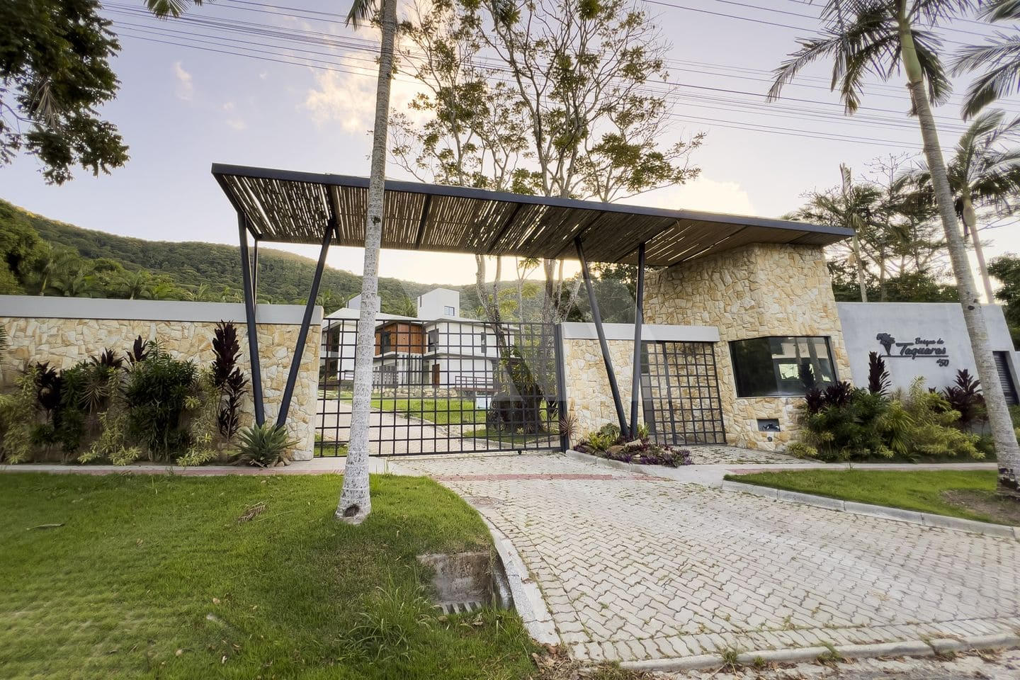 Casa à venda no Condomínio Bosque de Taquaras