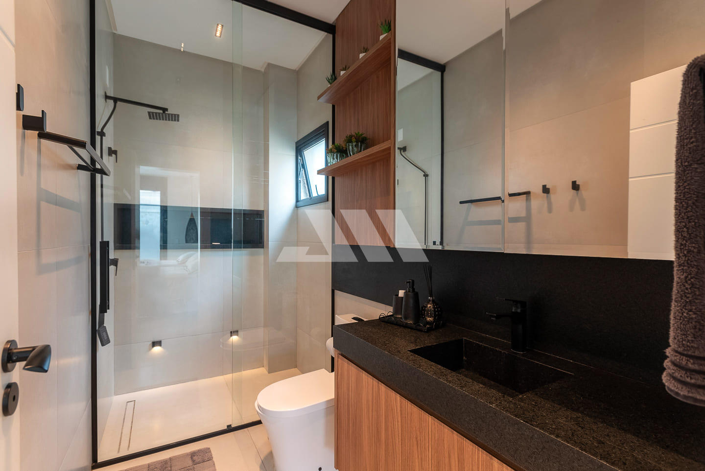 Casa no Condomínio Vivendas do Atlântico: Luxo e Inovação na Praia do Estaleiro