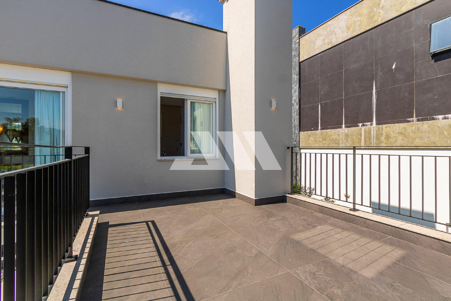 Casa com 411m² no Condomínio Vivendas do Atlântico