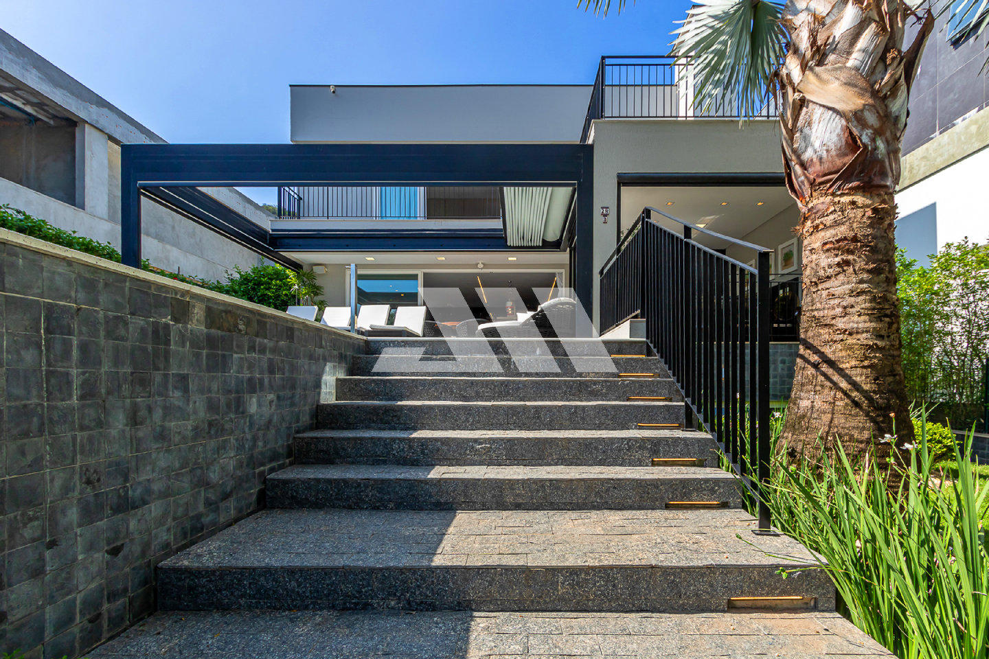 Casa com 411m² no Condomínio Vivendas do Atlântico