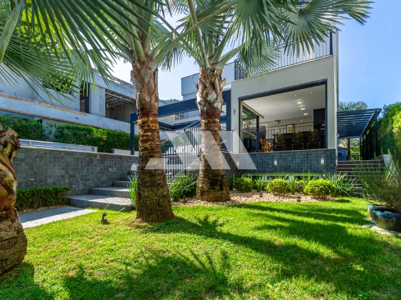 Casa com 411m² no Condomínio Vivendas do Atlântico