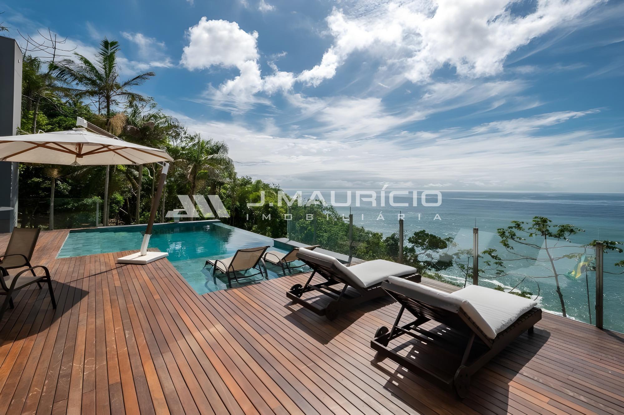 Freepik Enhance 18577 Casa com vista para o mar no condomínio Costa Azul