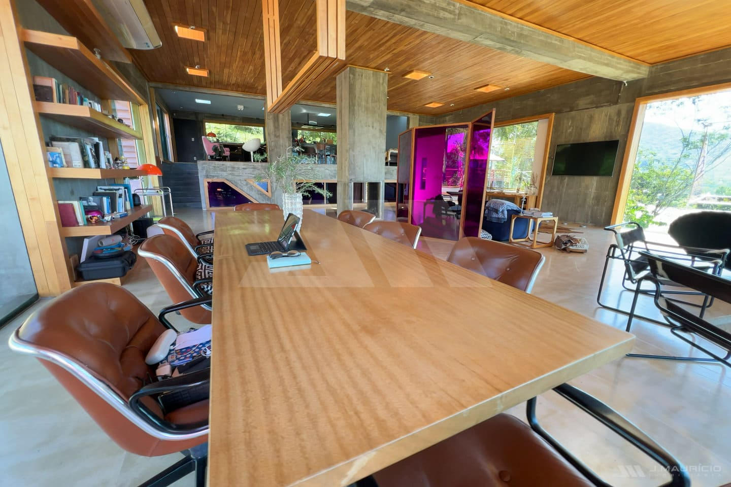 Casa de Alto Padrão com Vista Mar e Arquitetura Autoral