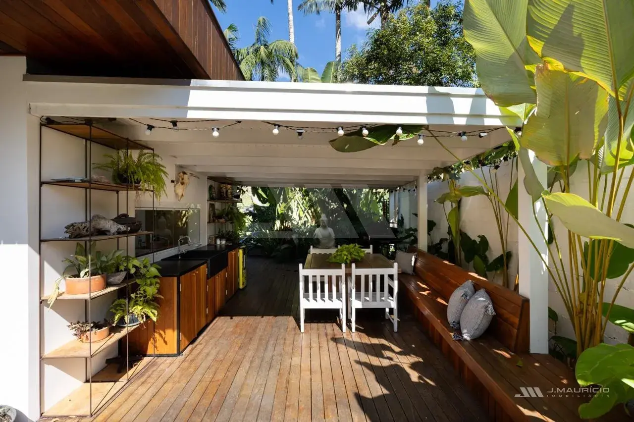 casa de alto padrão na Praia de Taquaras