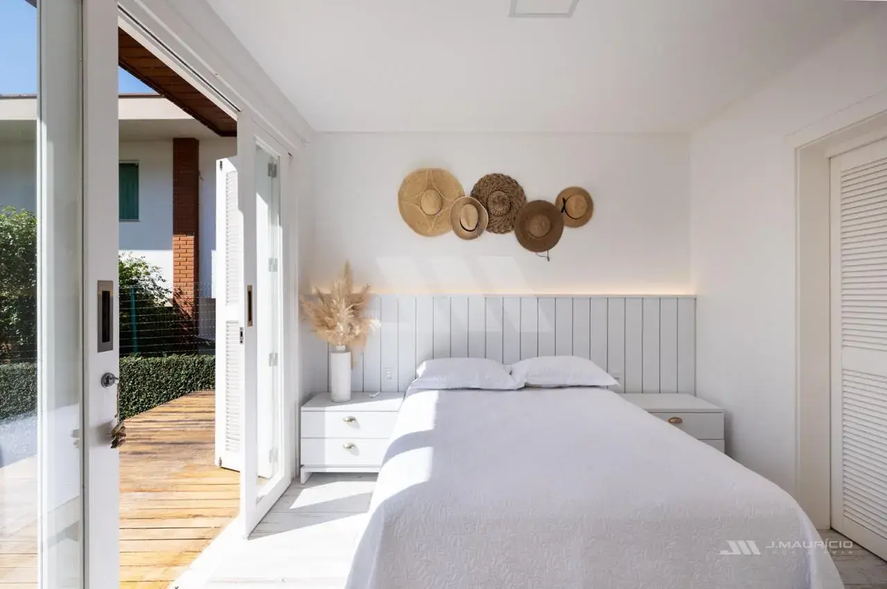 casa de alto padrão na Praia de Taquaras