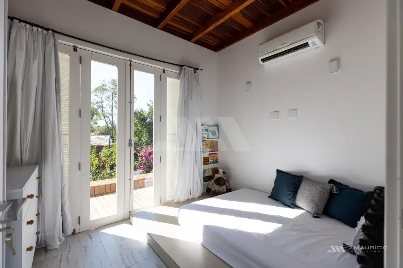 casa de alto padrão na Praia de Taquaras