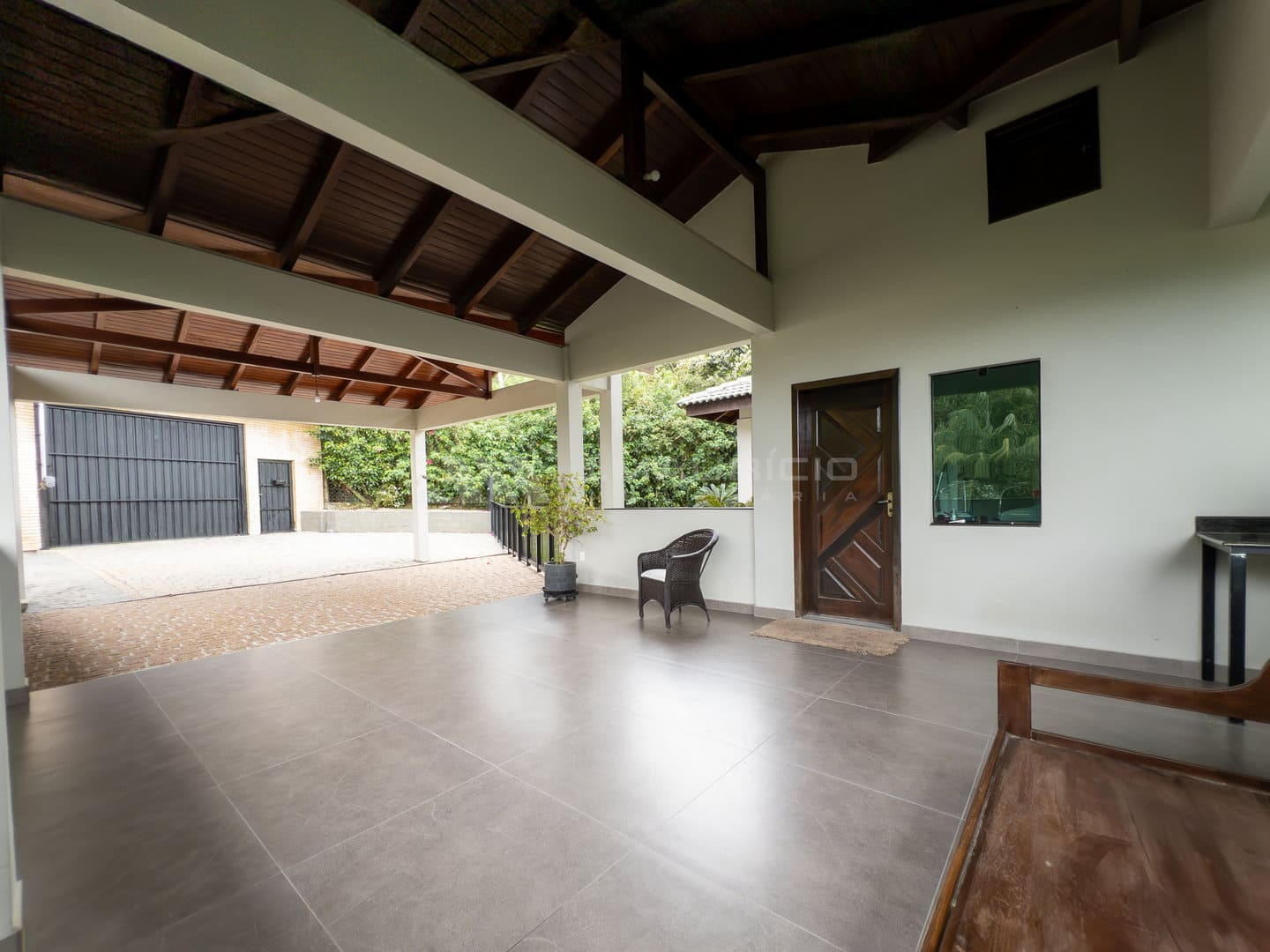 Casa de Alto Padrão com Vista Mar e Terreno de 7.800m²