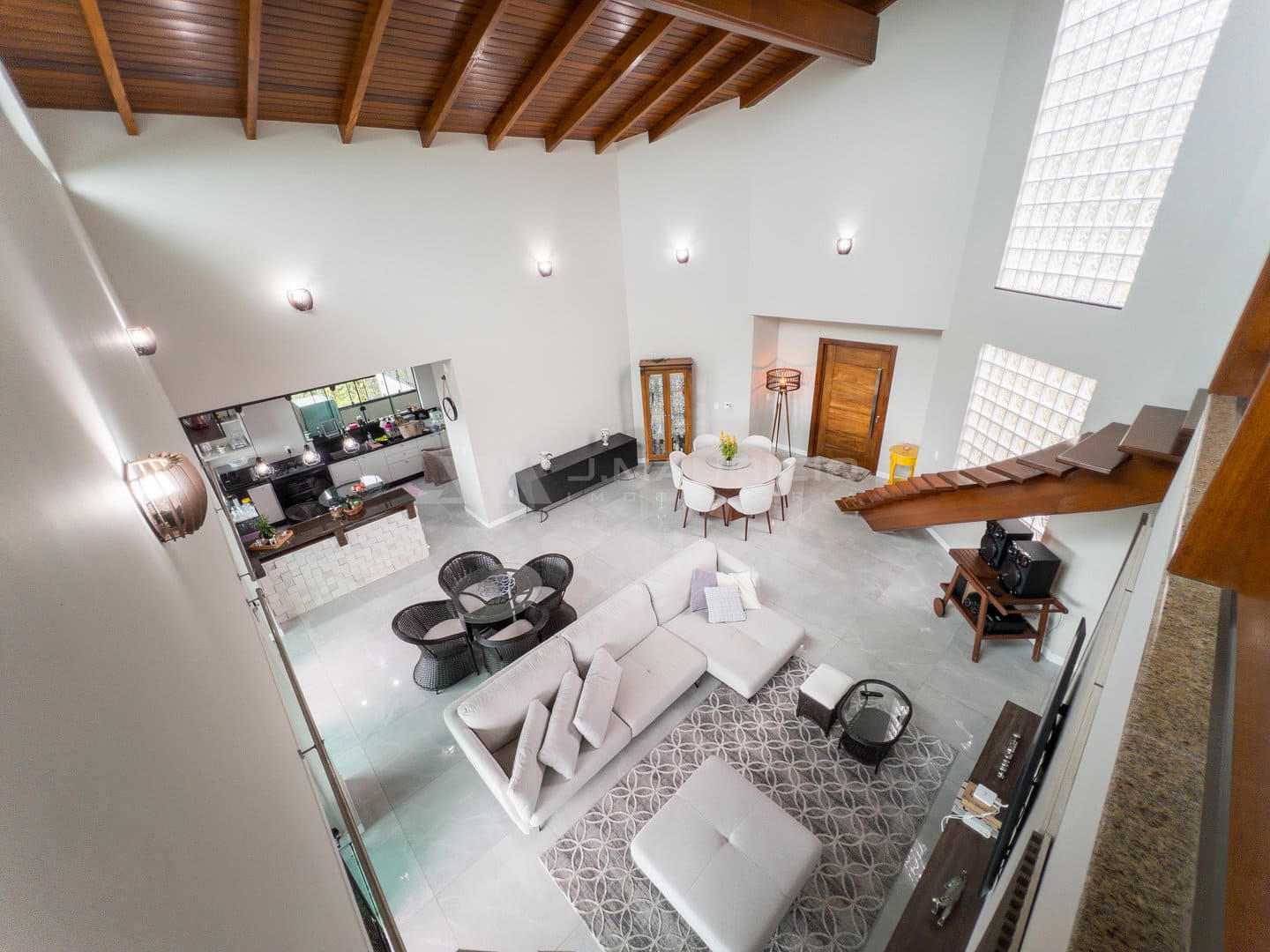 Casa de Alto Padrão com Vista Mar e Terreno de 7.800m²