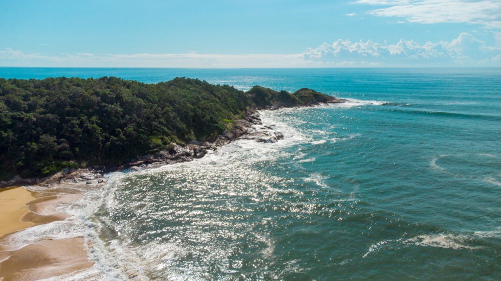 Guia Completo Interpraias: Oásis de Luxo e Natureza