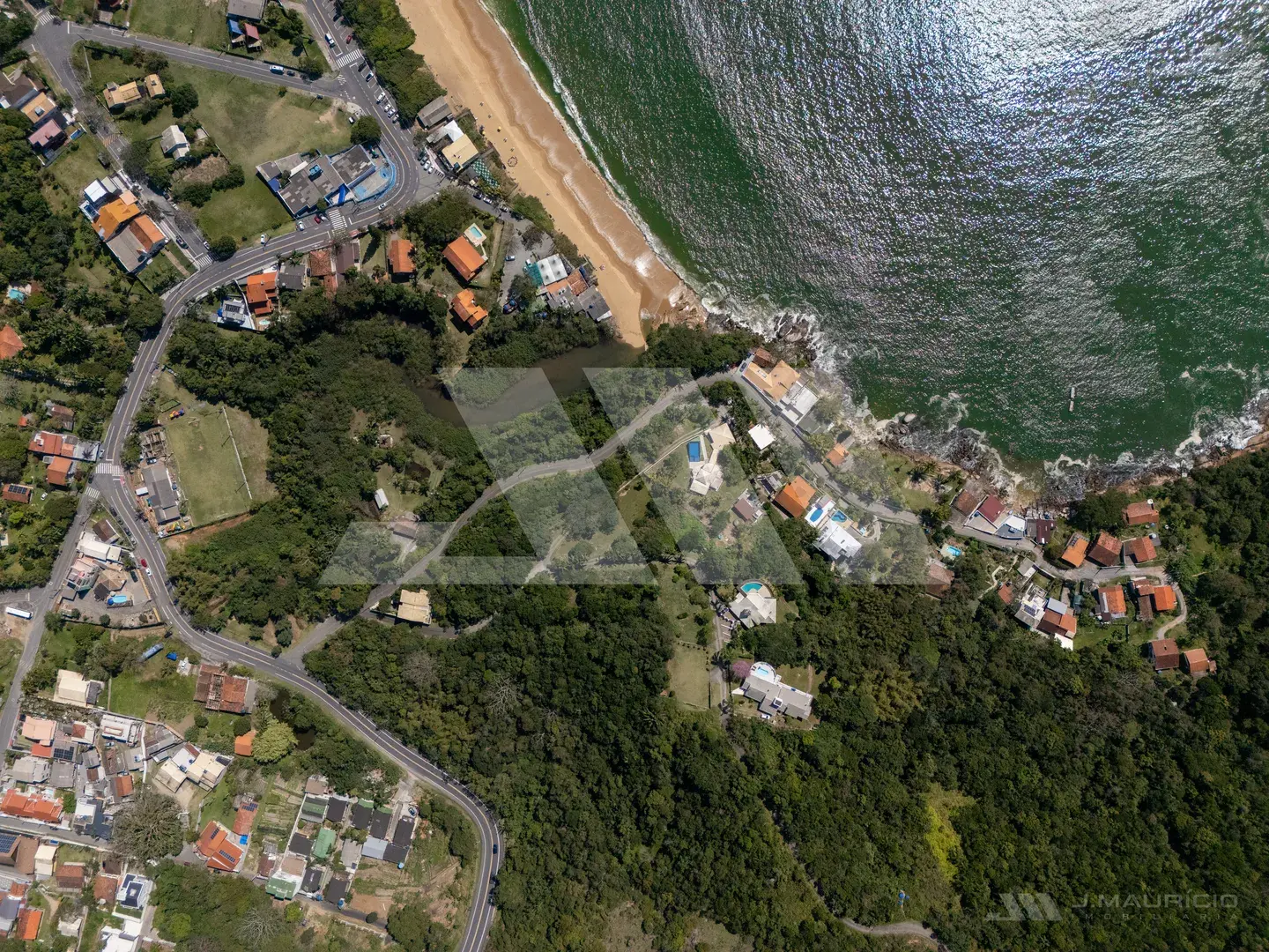 Terreno na Praia de Taquaras com vista para o mar