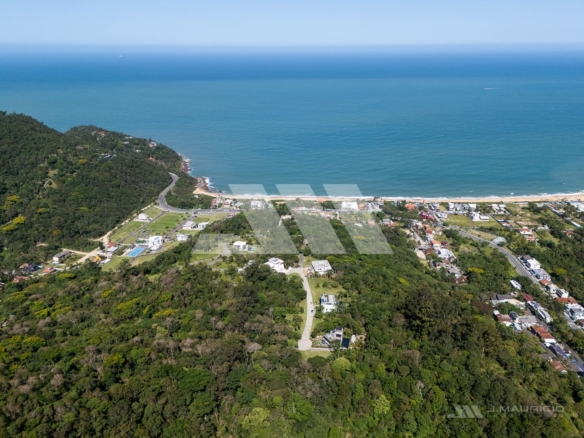 Lote no Condomínio Ecológico Quinta do Mar