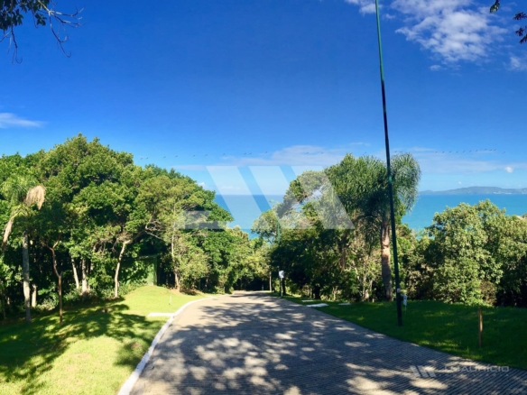 Lote no Condomínio Ecológico Quinta do Mar