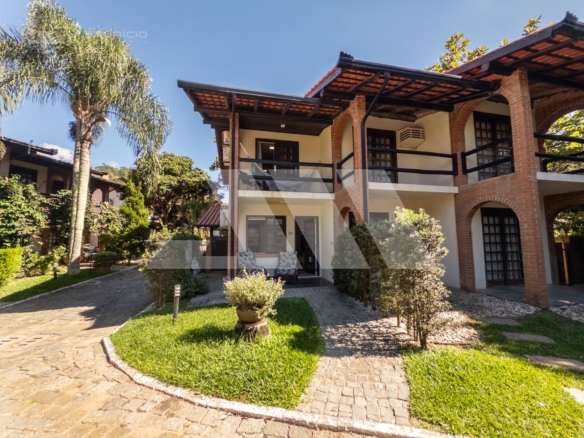 Casa 2 quartos em condomínio na Praia do Estaleiro
