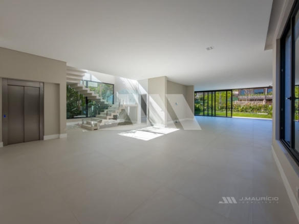 Casa exclusiva no Vivendas do Atlântico Estaleiro