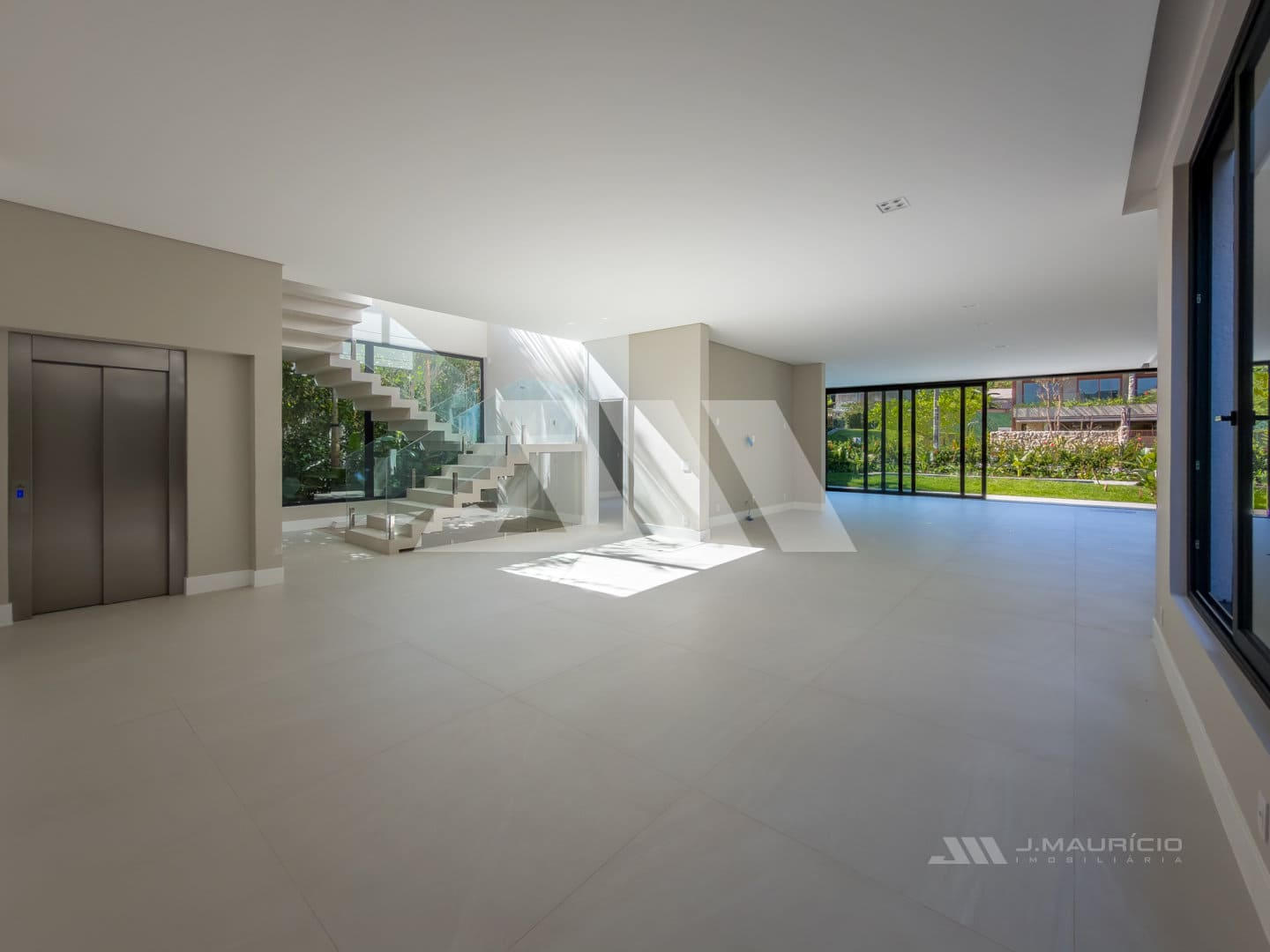 Casa exclusiva no Vivendas do Atlântico Estaleiro
