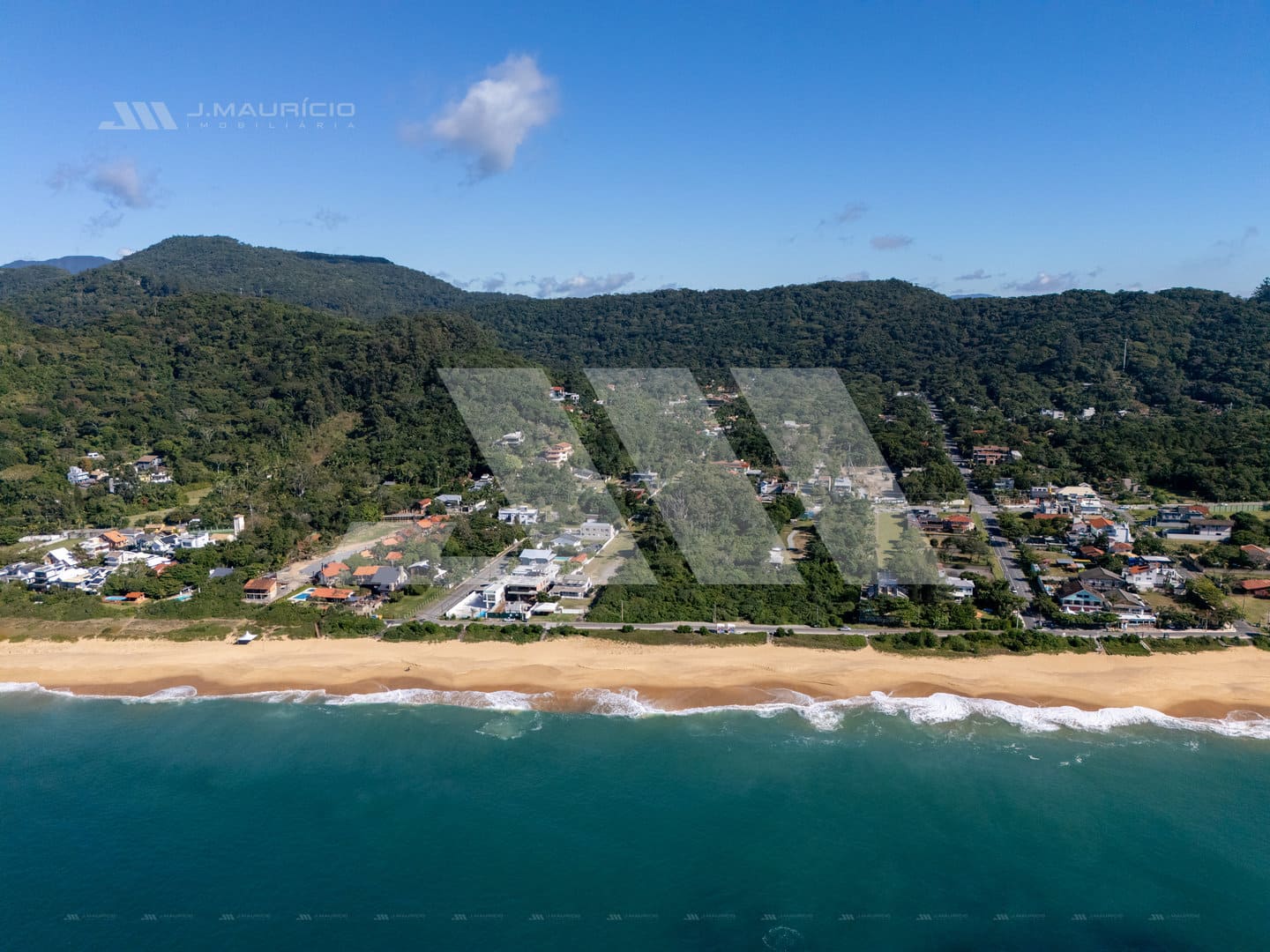 Terreno Na Praia Do Estaleiro 13 Terreno à venda na Praia do Estaleiro — aproximadamente 465 m² em Balneário Camboriú, Interpraias