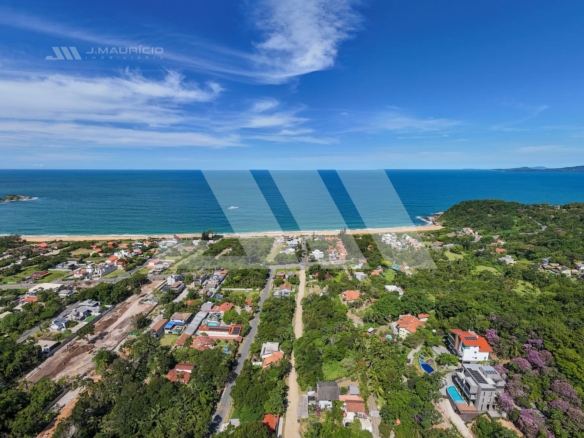 Terreno na Praia do Estaleiro para construir — aproximadamente 465 m² à venda em Balneário Camboriú